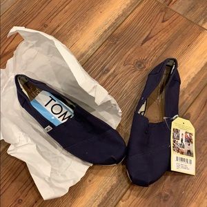 Toms slip ons